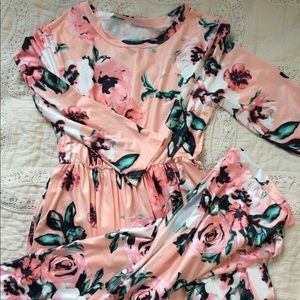 Maxi dress // Long-sleeved // Pink floral